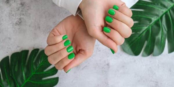 Tips for Applying Nail Polish on Short Nails